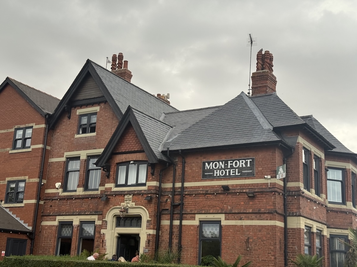 The Mon Fort